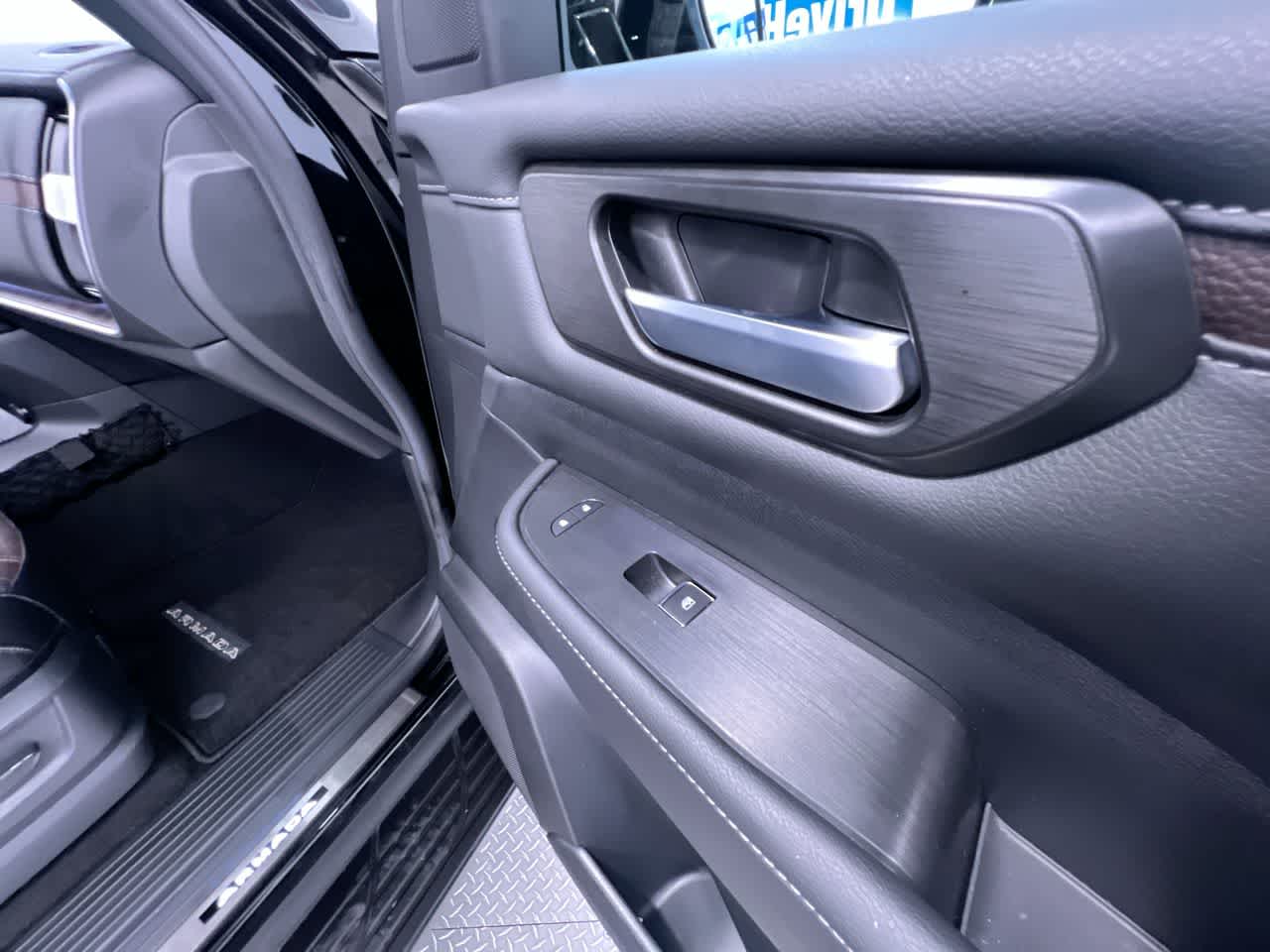 2025 Nissan Armada Platinum