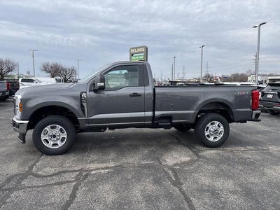 2026 Ford Super Duty F-350® XLT