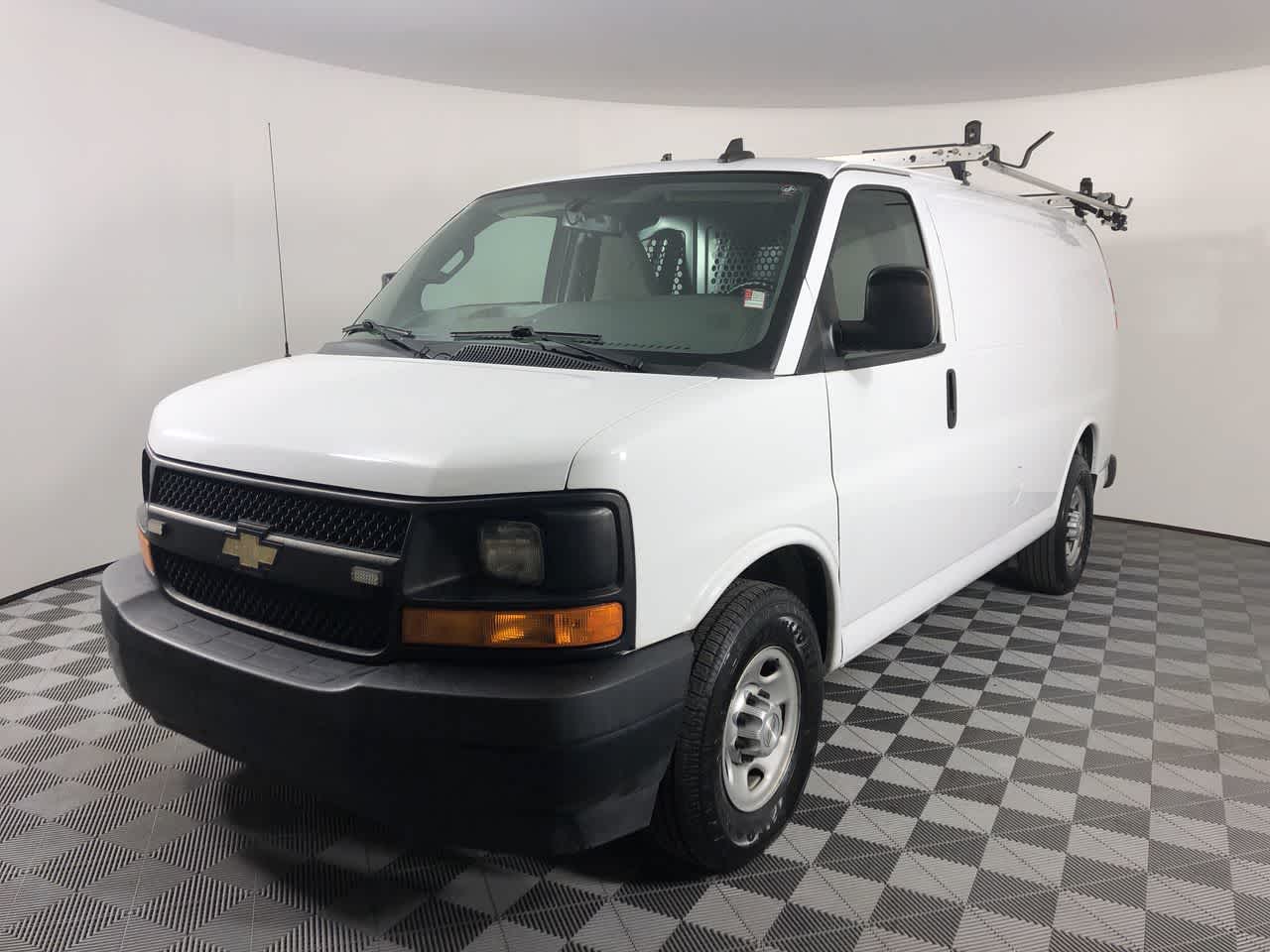 2017 Chevrolet Express Cargo Van RWD 2500 135"